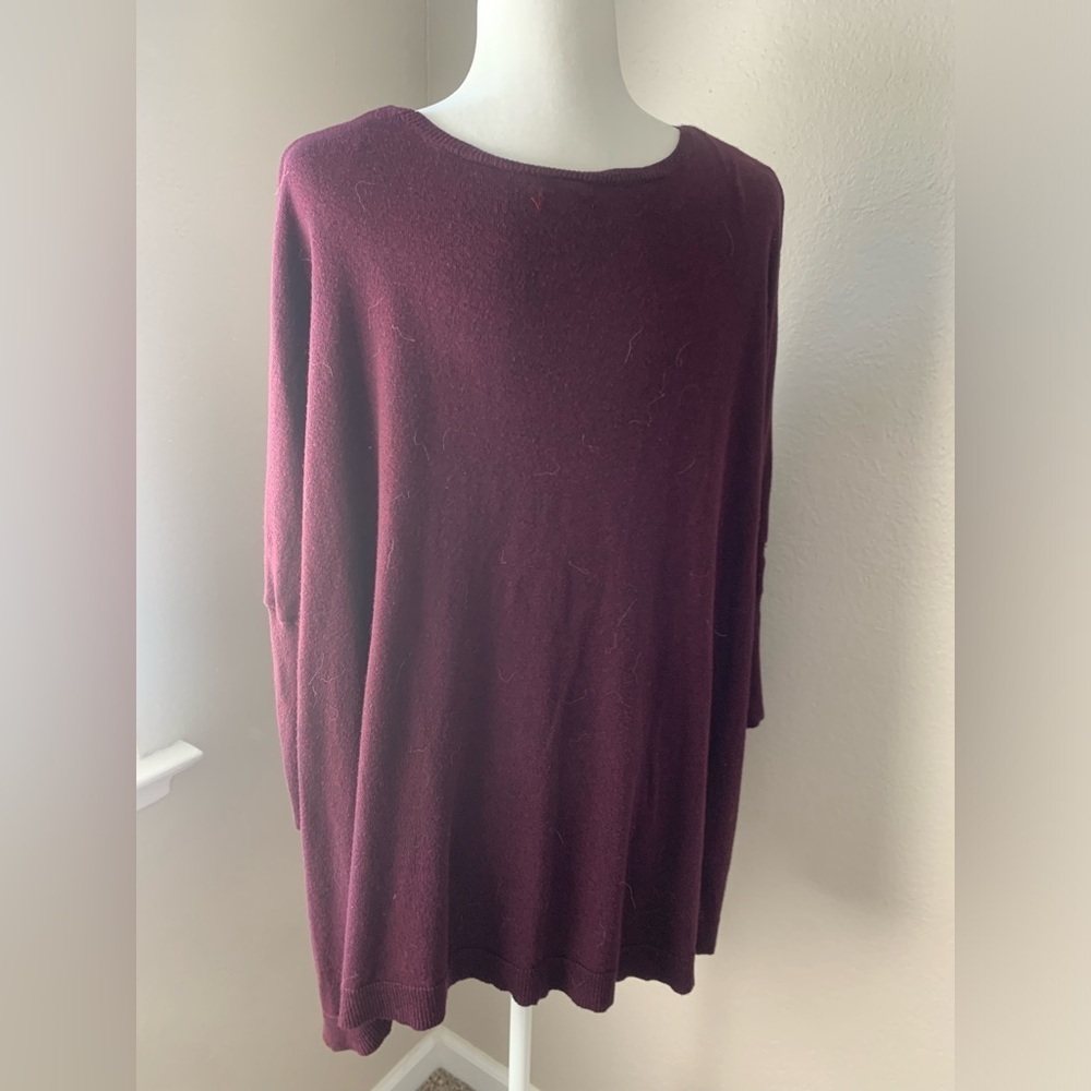 Jenifer Lopez Sweater Size S/M Color Purple - Picture 3 of 5